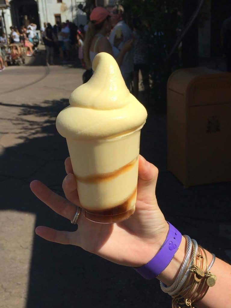 You might need to plan a trip just for these top 8 must-have snacks at The Magic Kingdom #WaltExpress #WDWFood #MagicKingdomFun #DisneyTravel #DisneyFoodie