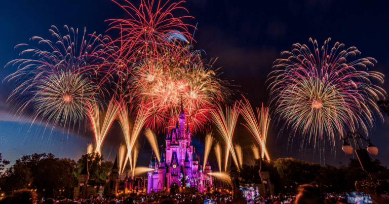 #DisneyParksLIVE To Live Stream Fourth of July Fireworks From Magic Kingdom